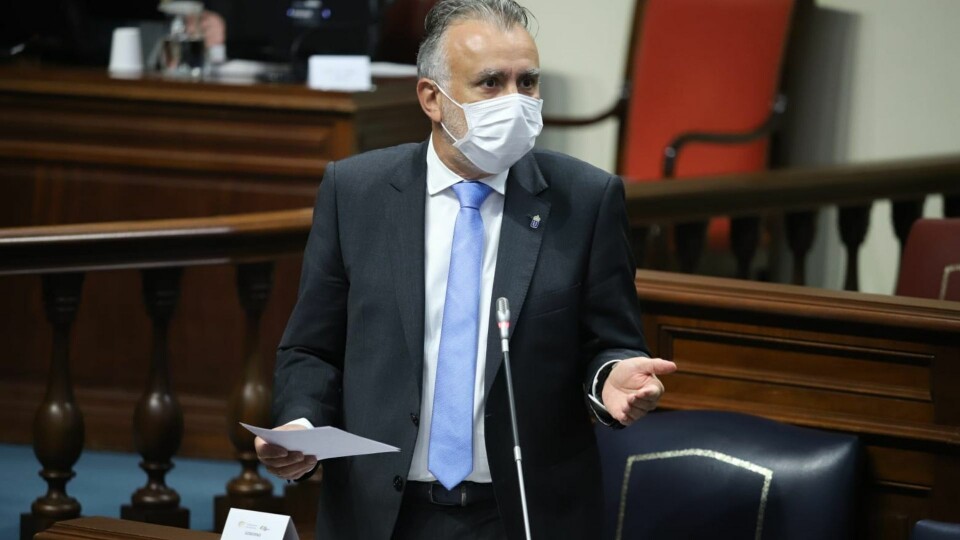 Kanariøyenes president Ángel Víctor Torres frykter økt smitte i påsken. Foto: Sanidad Gobcan