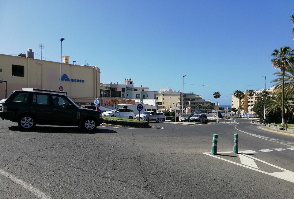 Mening: Her krysser folk veien med livet som innsats