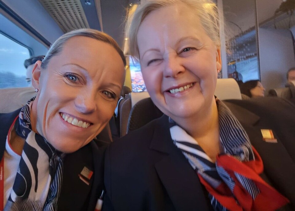 Marit og Trude har hengt sammen gjennom tykt og tynt i Norwegian de siste 20 årene. Foto: Privat Marit og Trude har hengt sammen gjennom tykt og tynt i Norwegian de siste 20 årene. Foto: Privat