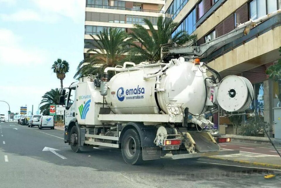 Arkivfoto av en Emalsa-bil.