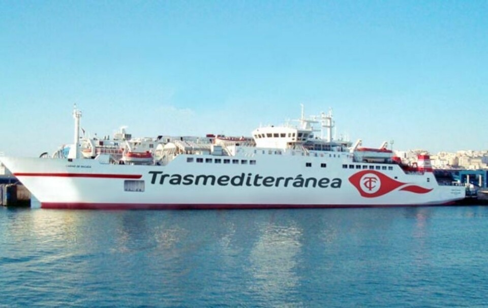'Ciudad de Málaga' kjører to runder for å hente hjem spanske innbyggere fra Marokko. Foto: Naviera Armas Trasmediterránea