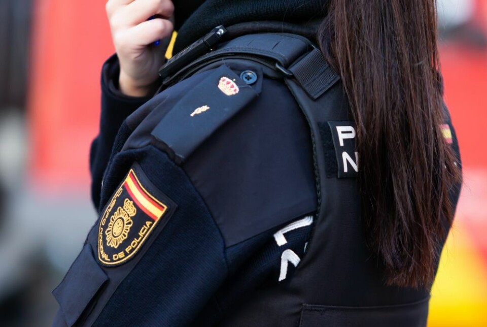 Arkivfoto av en betjent i Policía Nacional, det spanske nasjonalpolitiet. Foto: Marta Fernandez Jimenez/Shutterstock