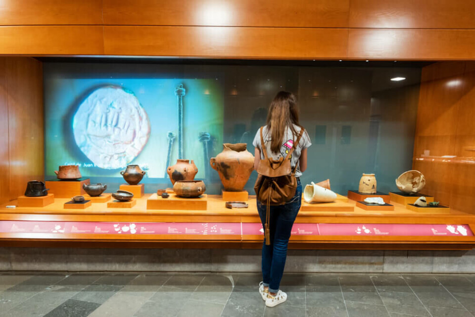 Cueva Pintada-museet i Gáldar. Foto: David Herraez Calzada/Shutterstock Cueva Pintada-museet i Gáldar. Foto: David Herraez Calzada/Shutterstock