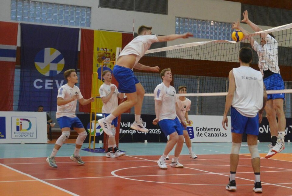 Mandag kveld var det trening i Las Palmas. På tirsdag og onsdag blir det kamp. Foto: Odd Tore Johnsen/Canariavisen