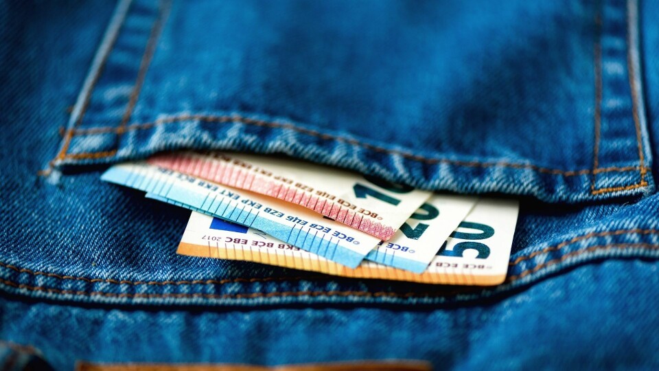 MANGLER INNTEKT: Over 100 000 familier står helt uten arbeidsinntekt på Kanariøyene. Illustrasjon: Envato Elements