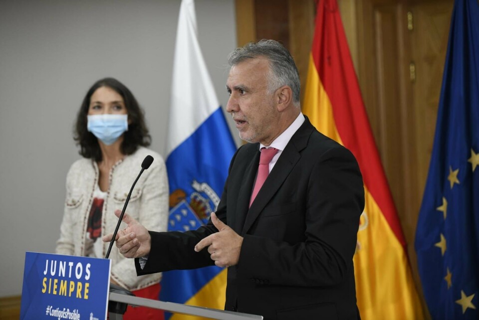 Kanariøyenes president Ángel Víctor Torres med gladnyhet til små og mellomstore bedrifter på øygruppen. Foto: Gobierno de Canarias