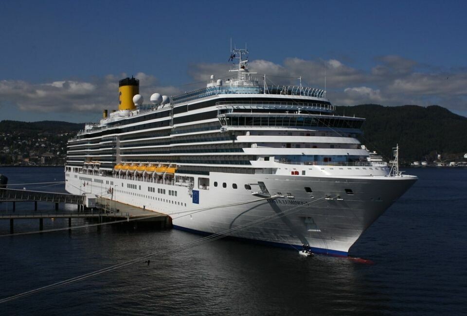 Coronavirus: Cruiseskip ble nektet å legge til i Karibien - kommer til Tenerife
