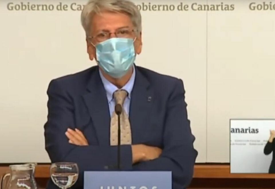 Julio Pérez varslet de nye tiltakene på en direktesendt pressekonferanse i dag.