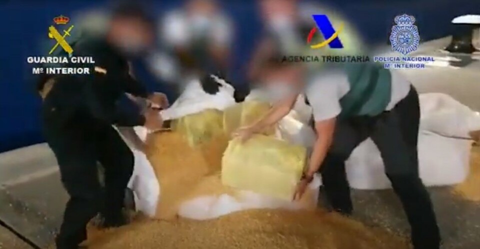 Video: Policia Nacional/Guardia Civil