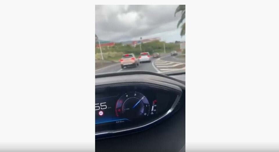 Politiet jakter villmann i trafikken på La Palma (video)