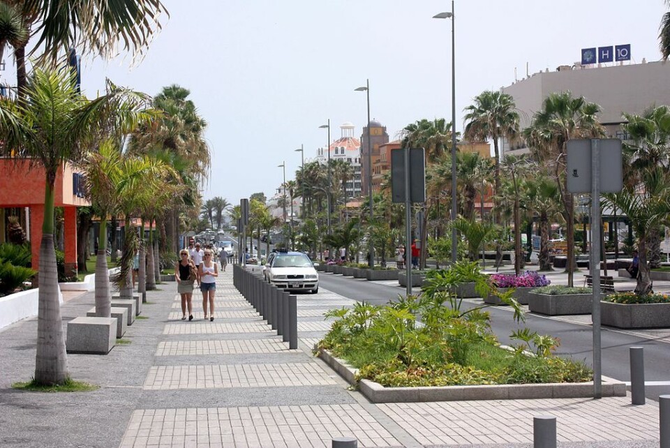 Mannen hadde alteret med menneskebein i sin bolig i Playa de Las Américas på Tenerife. Arkivfoto: Wikivoyage, CC BY-SA 3.0