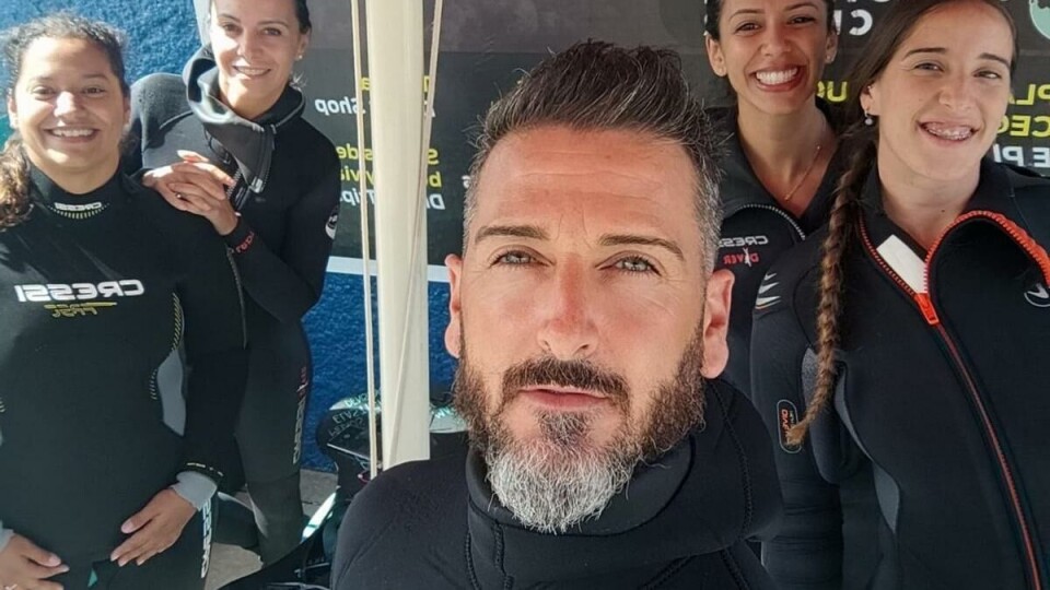 Dykkerinstruktøren Miguel Álvarez og flere fiskere reddet livet til en norsk mann i Agaete på onsdag. Foto: Privat