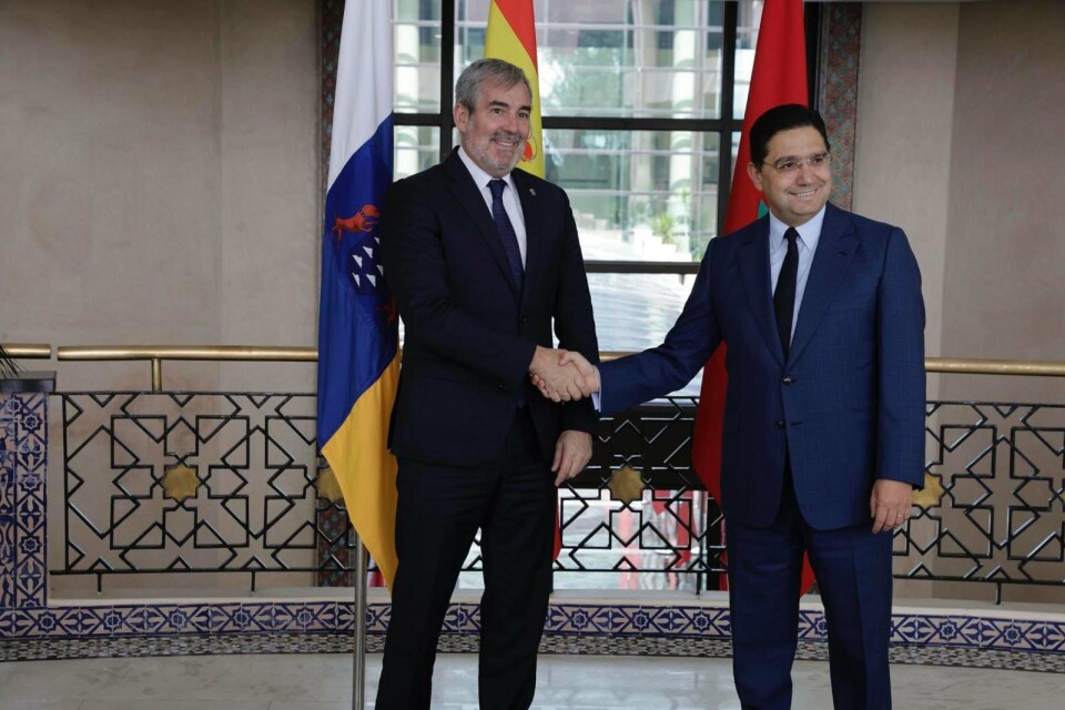 Kanariøyenes president, Fernando Clavijo, og Marokkos utenriksminister Nasser Bourita. Foto: Gobierno de Canarias