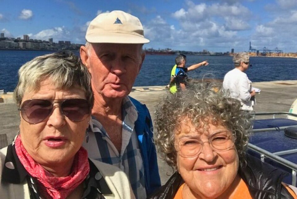 Opplevelsestur til havnen i Las Palmas, Puerto de la Luz, med klubbens sekretær, Mette Børresen og styremedlem Per Olav Heggem. Foto: Privat Opplevelsestur til havnen i Las Palmas, Puerto de la Luz, med klubbens sekretær, Mette Børresen og styremedlem Per Olav Heggem. Foto: Privat