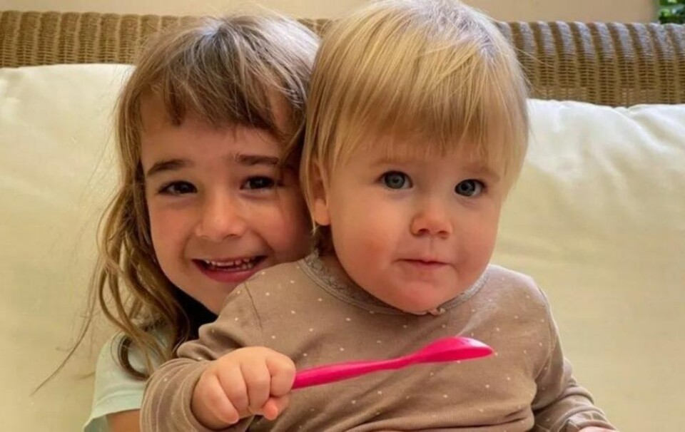 Anna (1) og Olivia (6). Foto: Privat
