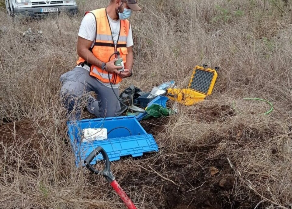 Måleutstyr som ble plassert i bakken på La Palma før vulkanutbruddet i 2021. Foto: Involcan Måleutstyr som ble plassert i bakken på La Palma før vulkanutbruddet i 2021. Foto: Involcan