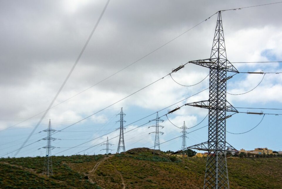 Energidirektoratet vil hastegodkjenne byggingen av nesten ti kilometer nye høyspentlinjer på Gran Canaria. Foto: Placido Hernandez Ortiz/Shutterstock