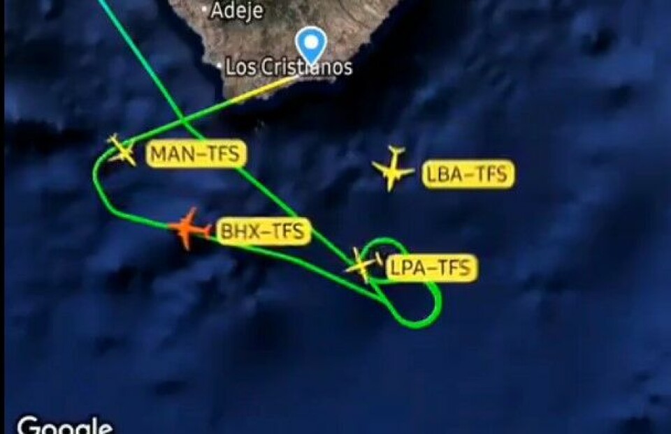 FIKK PROBLEMER: Pilotene varslet om problemer med flyets flaps. Skjermdump: Flightradar24