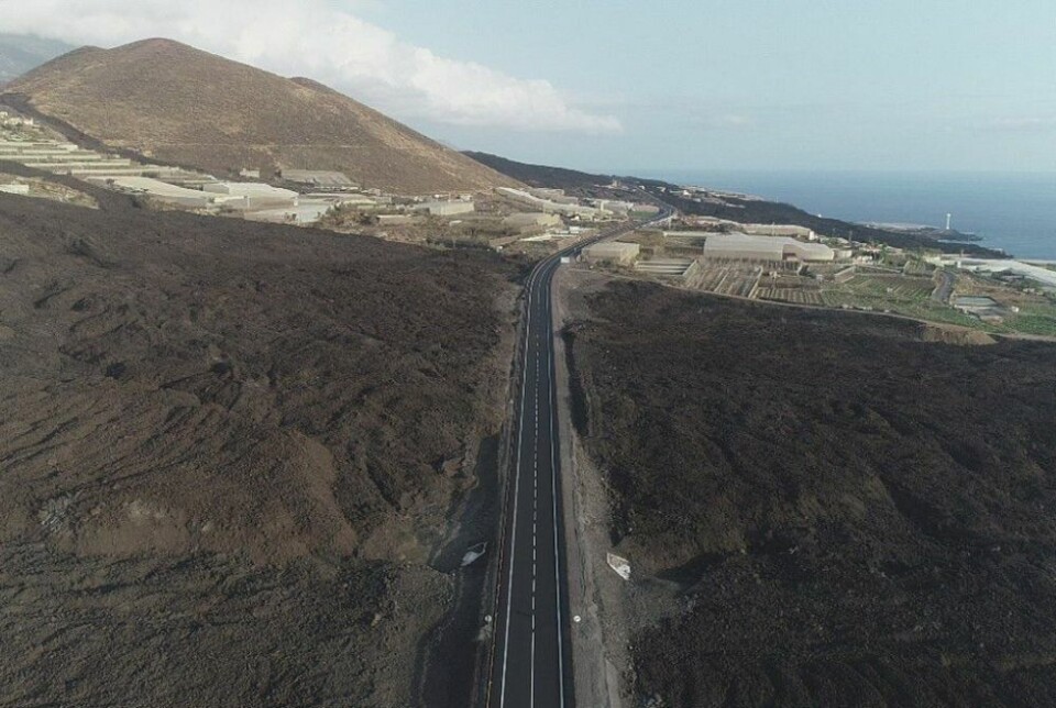Veien krysser lavafeltene på La Palma. Foto: Cabildo de La Palma