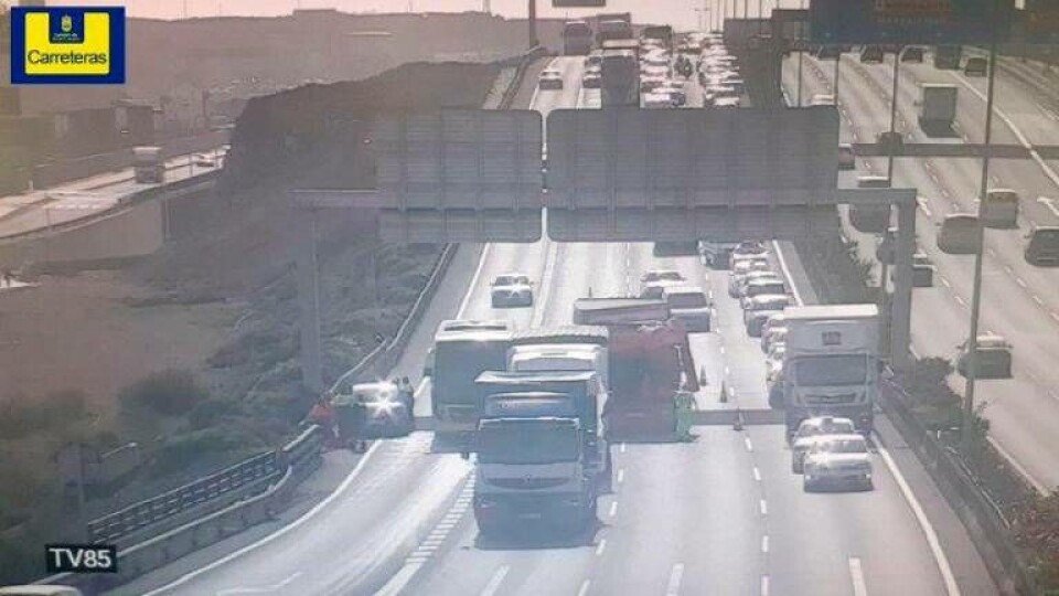 Stor trafikkulykke på motorveien i nordgående retning Mann omkom i trafikkulykke