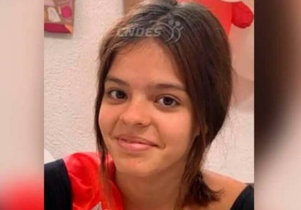15 år gamle Sheila Isabel fra Tenerife er savnet. Foto: Det nasjonale senteret for savnede, CNDES. 15 år gamle Sheila Isabel fra Tenerife er savnet. Foto: Det nasjonale senteret for savnede, CNDES.