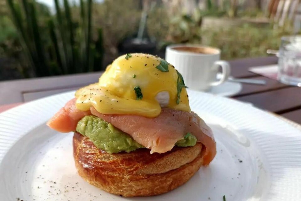 Eggs Benedict til frokost? Ja takk! Foto: J.L.R