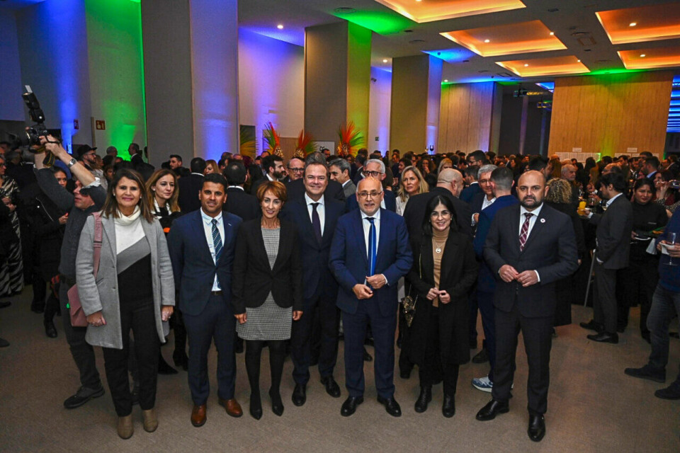 Ordfører Onalia Bueno og viseordfører Mencey Navarro er på turistmessen Fitur for å markedsføre Gran Canaria. Foto: Ayuntamiento de Mogán Ordfører Onalia Bueno og viseordfører Mencey Navarro er på turistmessen Fitur for å markedsføre Gran Canaria. Foto: Ayuntamiento de Mogán