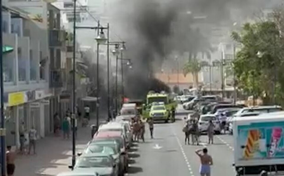 Voldsom bilbrann i Puerto de Mogán: – Det sa bare bang!