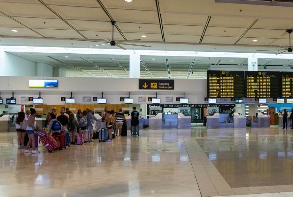Det oppstår stadig vekk kaos på Lanzarote-flyplassen når briter skal reise til eller fra øya. Årsaken er problemer i passkontrollen. Foto: Shutterstock