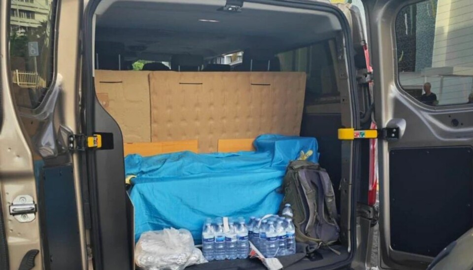 Denne bilen ble brukt til å ta turister på utflukt for 52 euro per hode, men transporten var ulovlig.