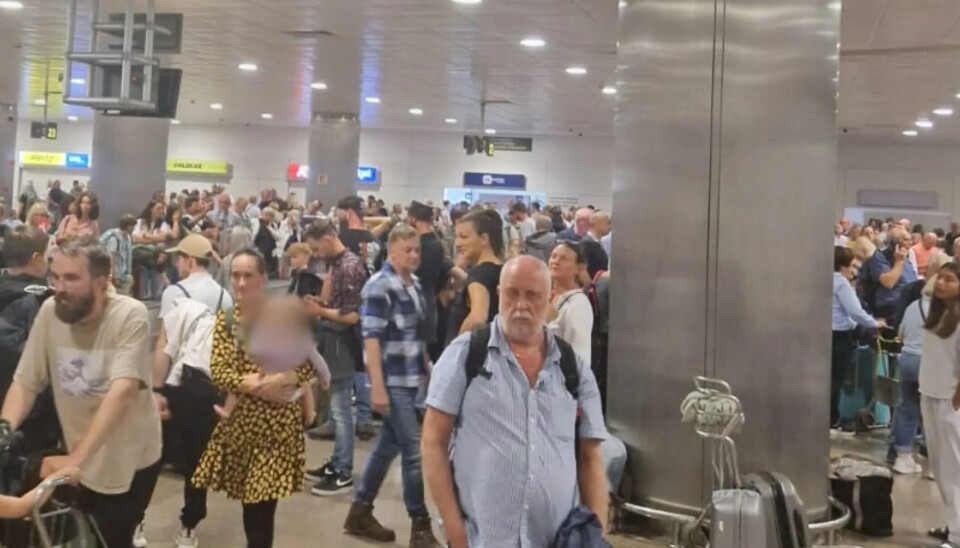 KAOS: Folk må ofte vente som sild i tønne på bagasjen sin. Foto: Privat