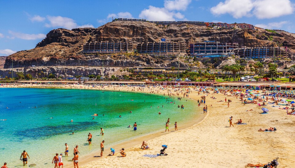 Turistene flokker til Kanariøyene for tiden.