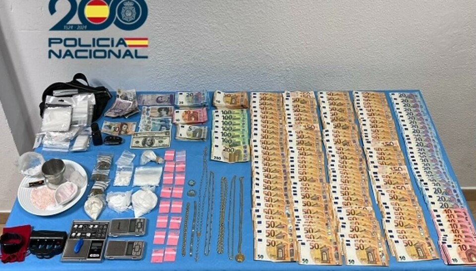 STORE MENGDER: Politiet beslagla store mengder narkotika, verdigjenstander, utstyr og kontanter sør på Gran Canaria.