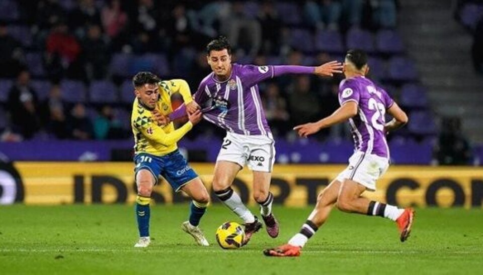 KJEMPET: Moleiro og resten av Las Palmas kriget det de kunne og ledet kampen til pause.