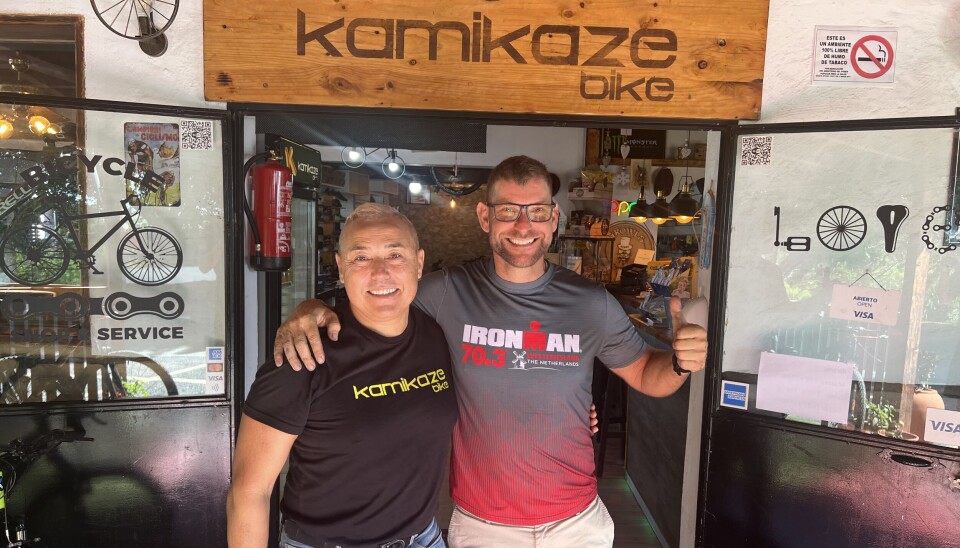 GRÜNDERE: Roberto Martel Quintana eier Kamikaze Bike mens Johan Wagenaar eier Bike Sensations. Sammen sørger de for at turister og lokale får oppleve Kanariøyene på sykkel.