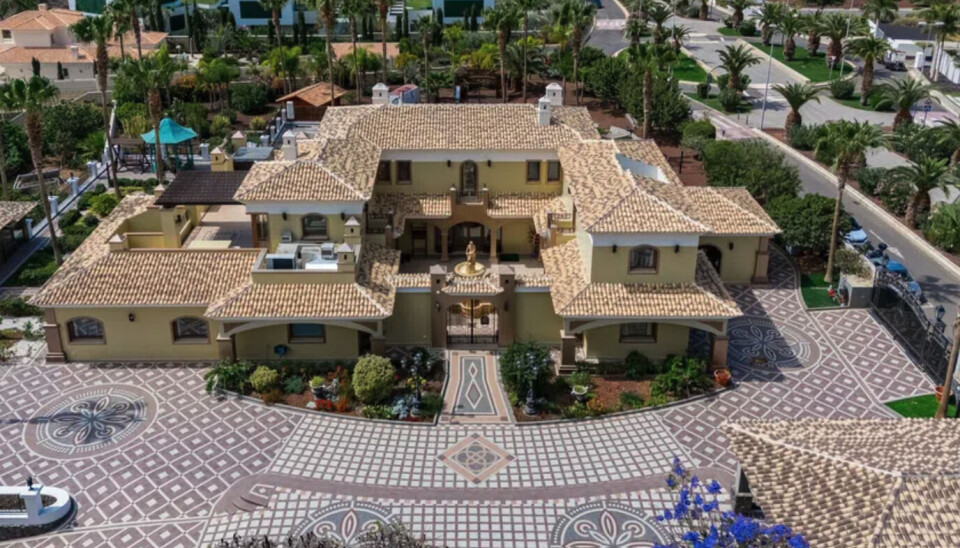 STORT: Huset er på i underkant av tusen kvadratmeter.