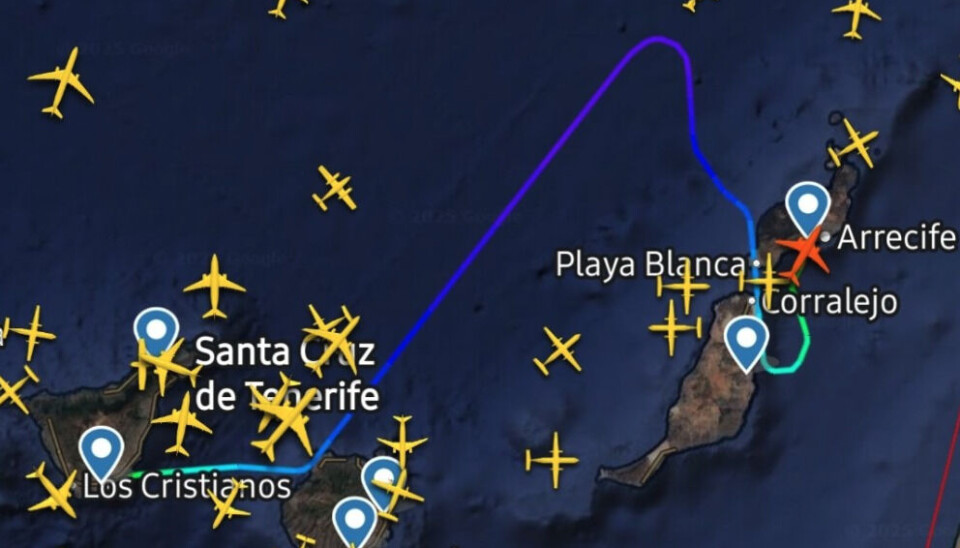 Det første flyet måtte nødlande på Lanzarote. Deretter ble et fly sendt til Gran Canaria.