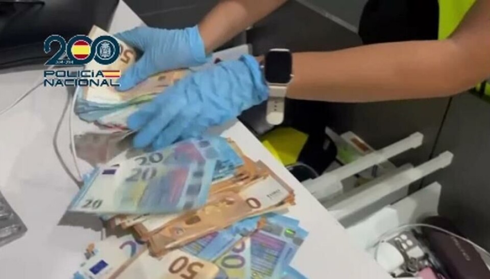 BESLAG: Politiet slo til mot flere lokaler som angivelig ble brukt for å selge narkotika til turister.